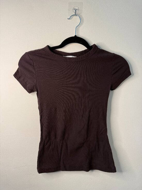 H&M Tops - H&M Ribbed Dark Brown Fitted Tee XS Soft Stretch Short Sleeve Basic Neutral